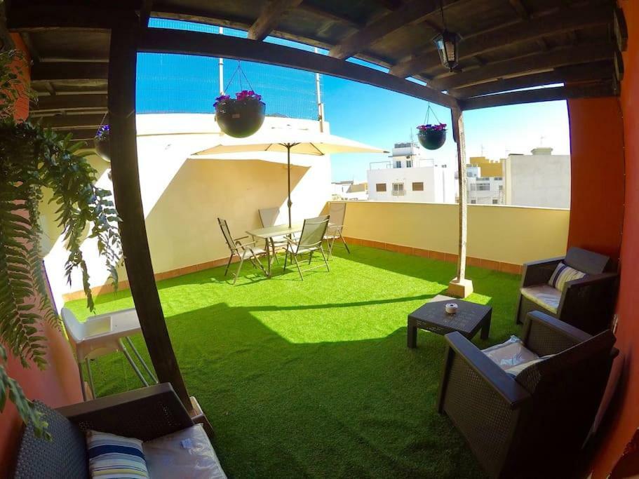 Villa Blanca Tenerife - Complete House - Terrace And Bbq, 5 Minutes From The Beach And Airport 산이시드로 외부 사진